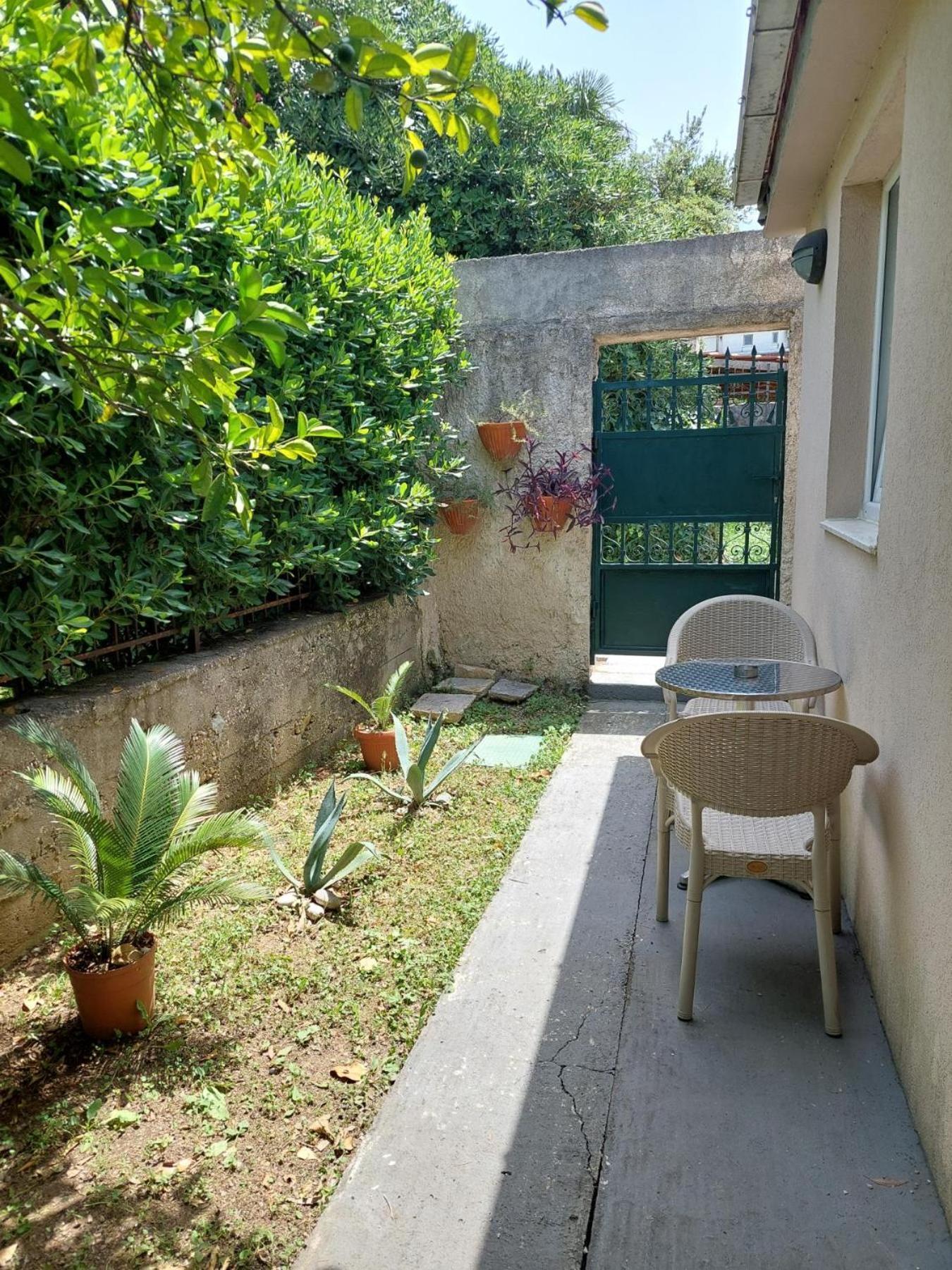 Garden apartmant near sea *NEW Kotor Zimmer foto
